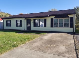 108 Dodd St, Poca, WV 25159