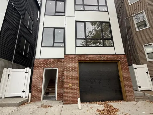 37 S 7th St, Newark, NJ 07107