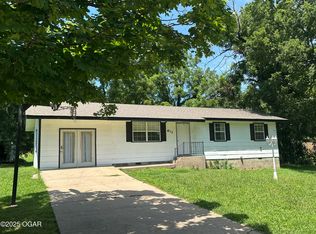 613 Stephens St, Neosho, MO 64850