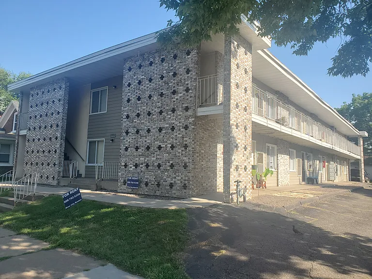 918 Denton St #8 — Photo 13