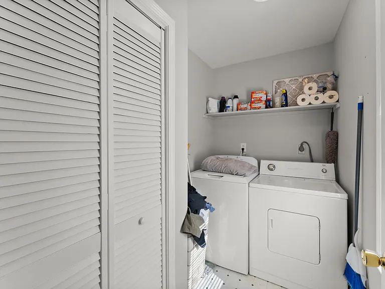 1074 Willivee Dr — Photo 19