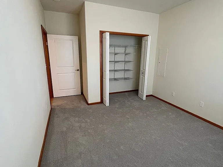 3724 Bristol St — Photo 13