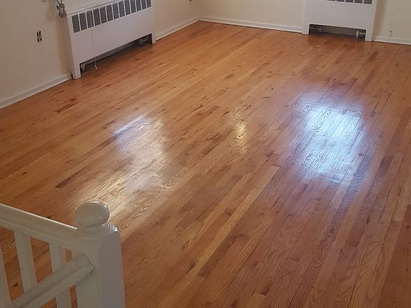 4th image of 21957 74th Ave