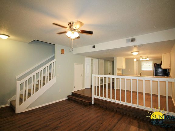 3rd image of 223 Carmel Dr Unit 17