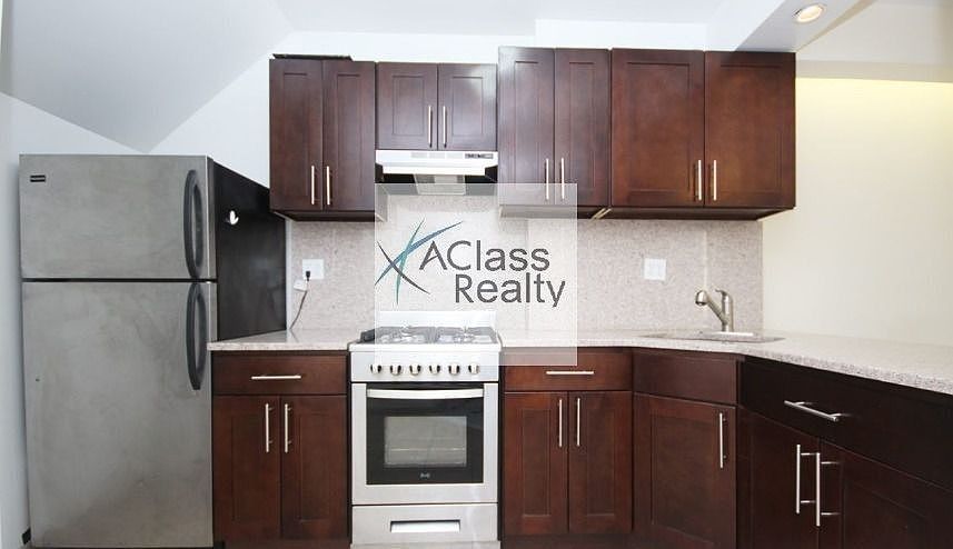 1st image of 35-20 Ditmars Blvd #2