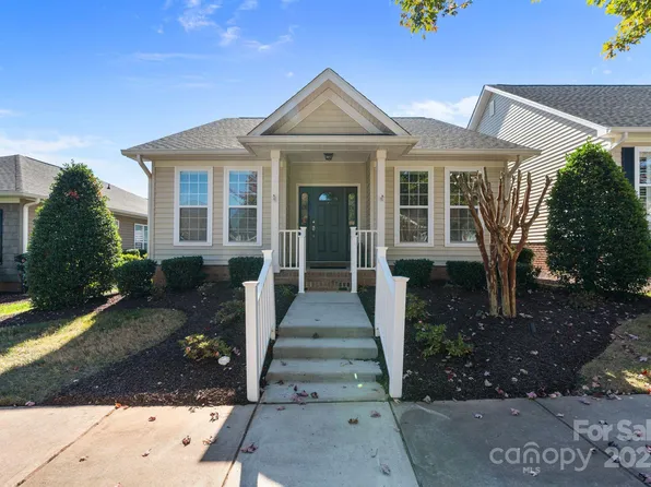 18134 Ebenezer Dr, Cornelius, NC 28031