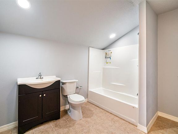 5th image of 10018 Walker St #A