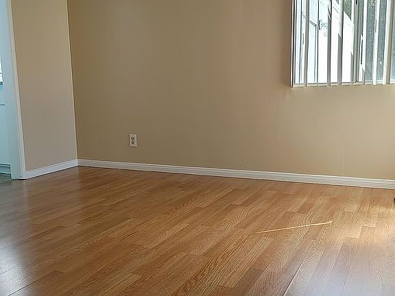 5th image of 7923 1/2 Newlin Ave