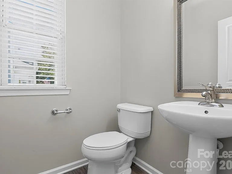 629 6th Baxter Xing — Photo 23