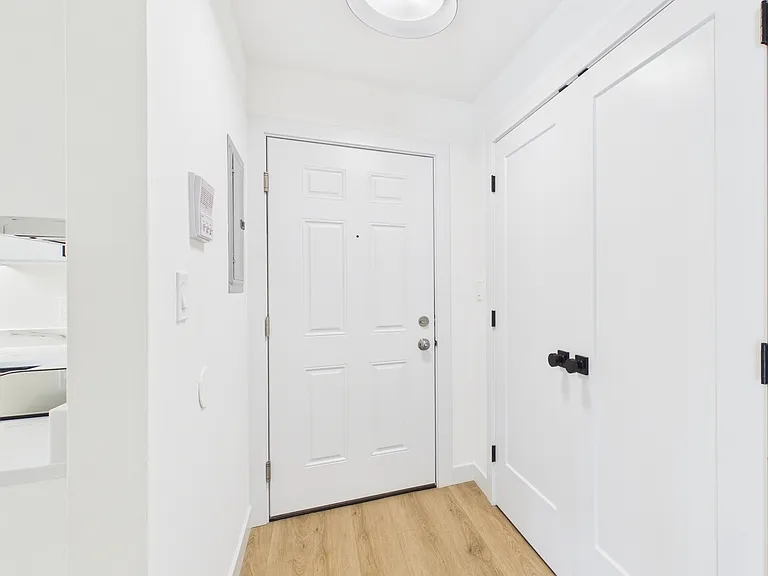 4525 Blackhawk Ln #202 — Photo 2