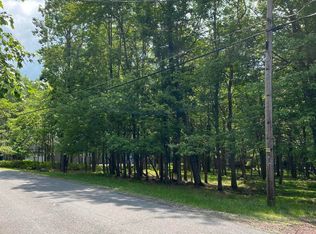 140 Schochs Mill Rd, Blakeslee, PA 18610