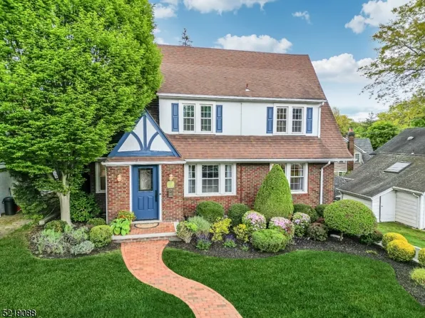 54 Fairview Ave, Glen Rock Boro, NJ 07452