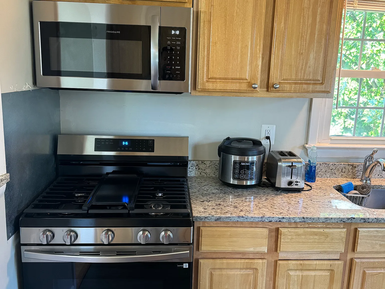 5 bed, 2772 sqft, $800 — Photo 4