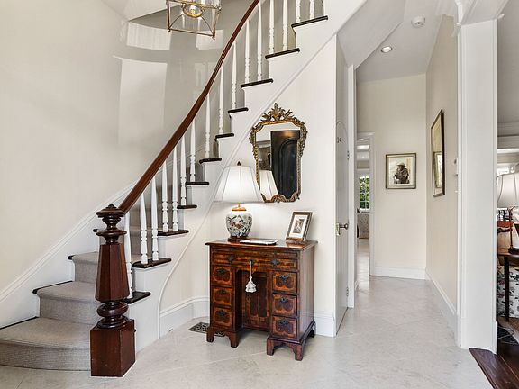 619 Steamboat Rd Greenwich CT-print-057-058-005e2-4200x2799-300dpi.jpg