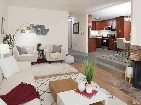 3rd image of 4019 145th Ave NE #C4