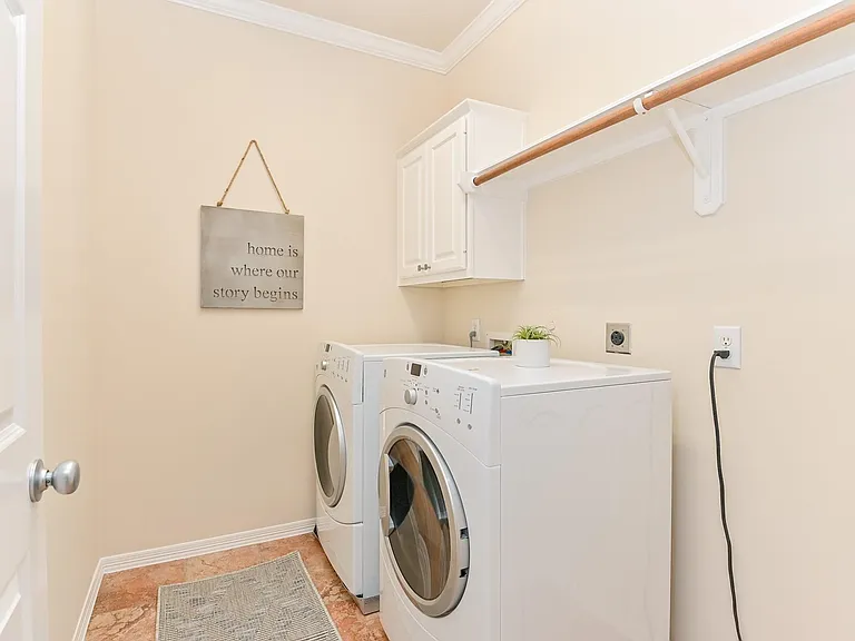1126 Sopris Dr — Photo 26