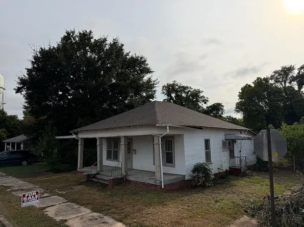 311 Saint Louis Ave, Sheffield, AL 35660