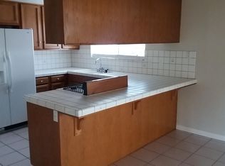 1126 Crestsprings Ln, Riverside, CA 92506