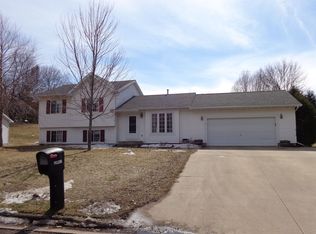1334 Valley Ln, Shawano, WI 54166