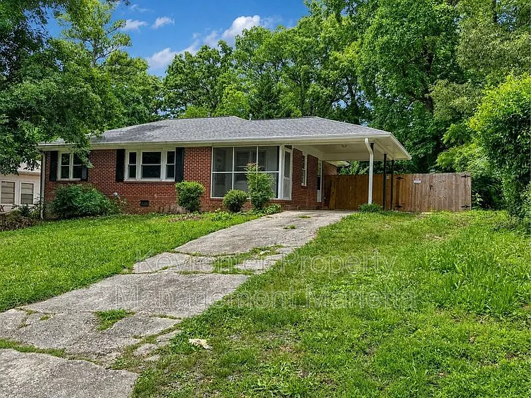 101 Worthington Dr — Photo 2