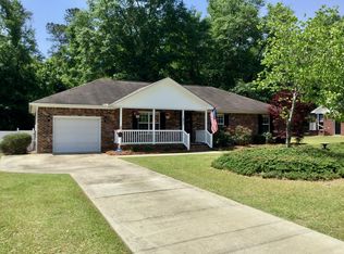 1827 Palomino Cir, Sumter, SC 29154