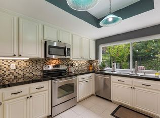 5450 E Willowick Cir, Anaheim, CA 92807