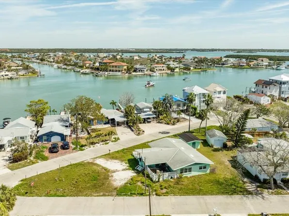 13330 Boca Ciega Ave, Madeira Beach, FL 33708