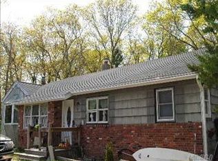 22 Camberly Rd, East Hampton, NY 11937