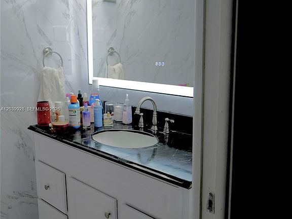 4th image of 3001 S Course Dr APT 508