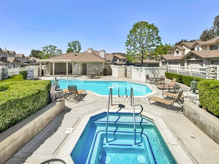 5847 E Rocking Horse Way — Photo 13