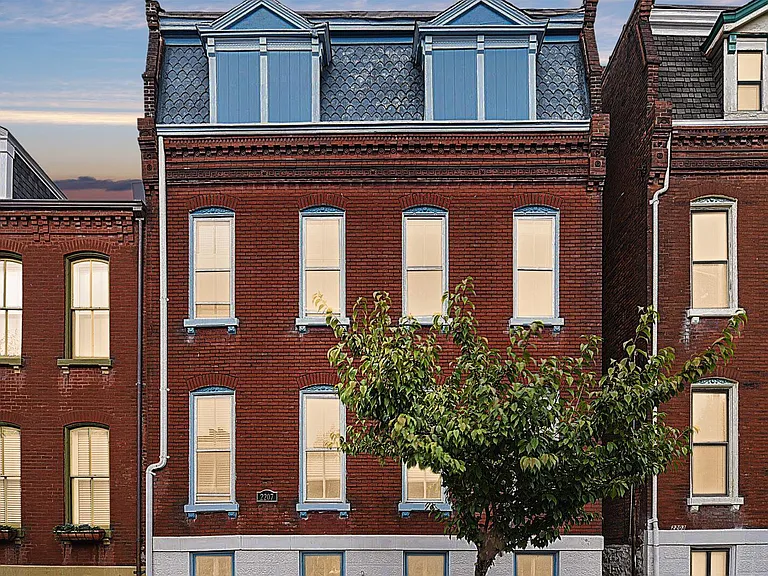 2205 S 11th St — Photo 11