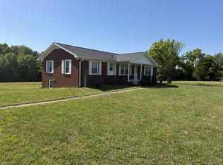 2276 S Mount Pleasant Rd, Greenbrier, TN 37073