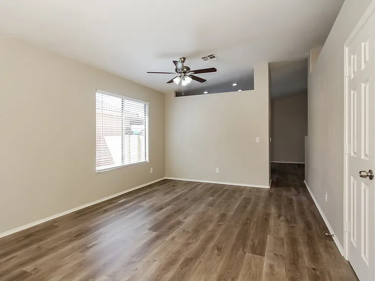 6586 W Blythe Pl — Photo 3