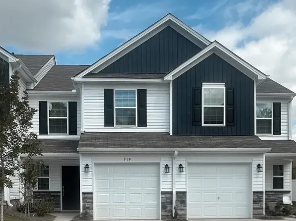 919 Powder Creek Dr, Reidville, SC 29375