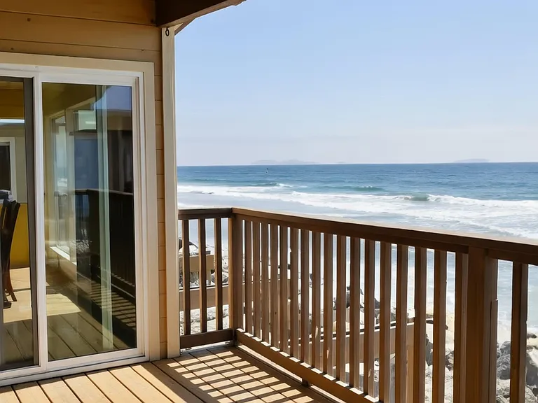 1670 Seacoast Driveunit #D — Photo 9