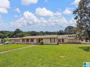 4353 Mountaindale Rd, Birmingham, AL 35213