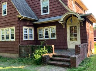 75 Peapack Rd, Far Hills, NJ 07931