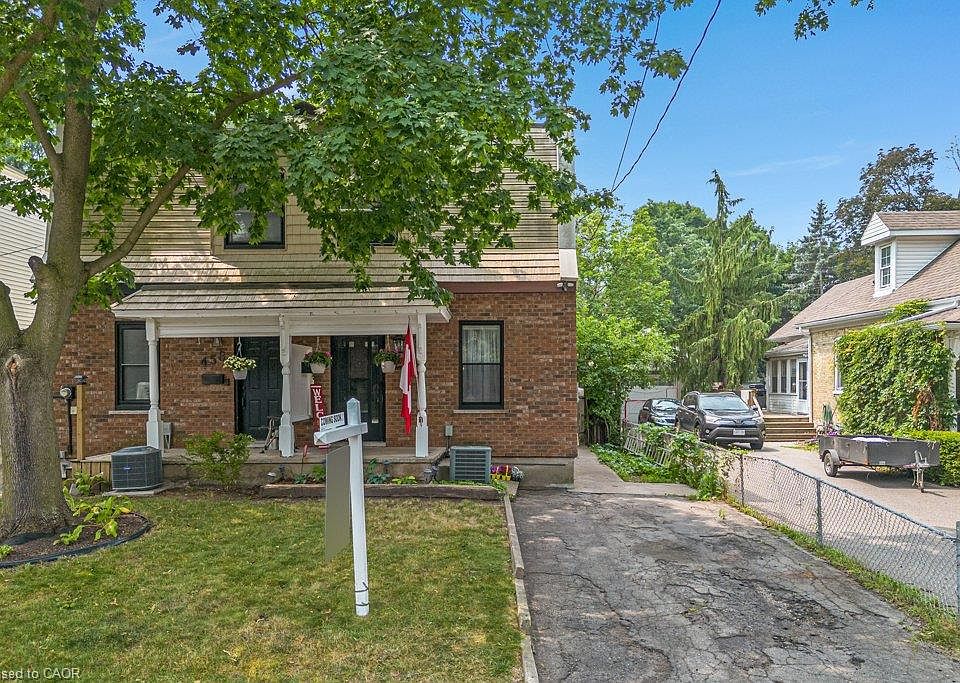 1st image of 456 Margaret St