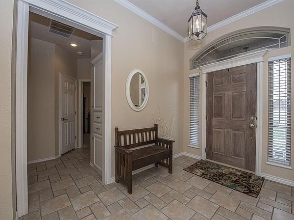 3rd image of 2324 Brenton Dr