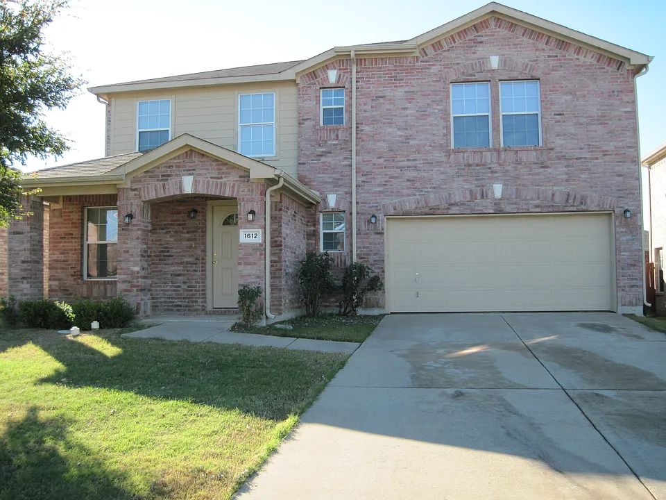 1612 Jewel Ln