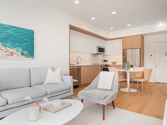 2nd image of 276 20th St #Penthouse 2