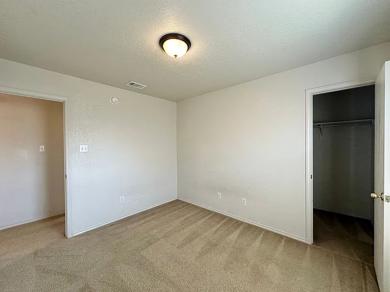 2706 Edgefield St — Photo 15