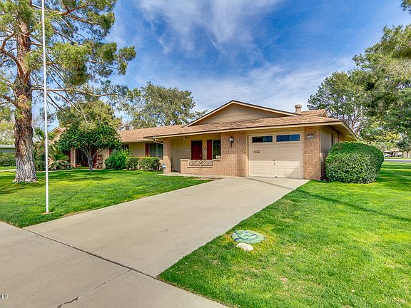 2nd image of 15601 N Lakeforest Dr