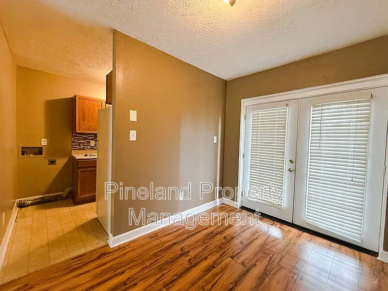307 Bradford Ave #2 — Photo 3