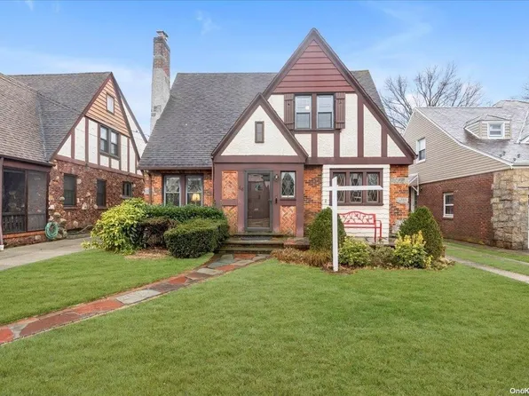 44 Marshall Avenue, Floral Park, NY 11001