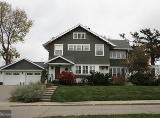3 Denmead Blvd, Marshalltown, IA 50158