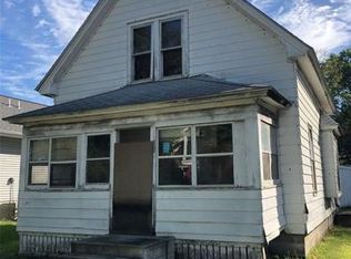 1207 N St SW, Cedar Rapids, IA 52404