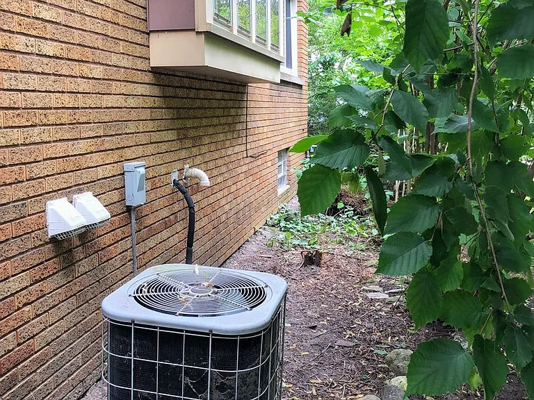 224 Garfield Ave NW — Photo 19