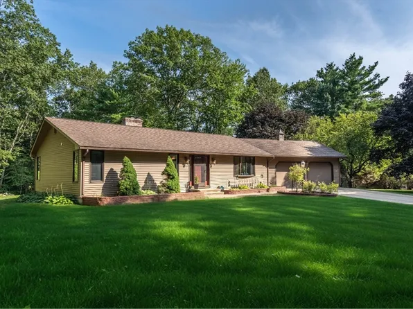 60 Mason Rd, Jefferson, MA 01522