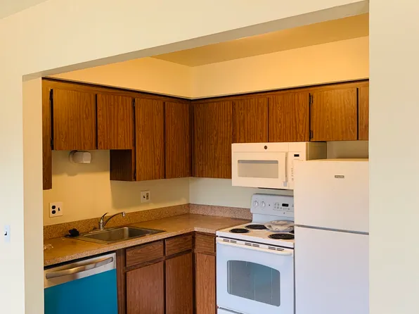 35096 Jefferson Ave, Harrison Township, MI